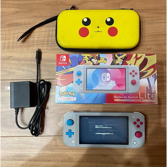 ニンテンドーSwitchライト ザシアン ザマゼンタ限定デザイン ニンテンドーSwitchライト ザシアン ザマゼンタ限定デザイン