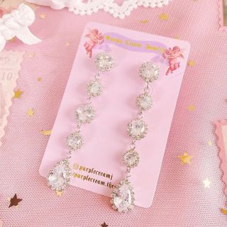 クリアビジューロングピアス♥P851♥BLACKPINK ジス リサ 着用ピアス(ピアス)