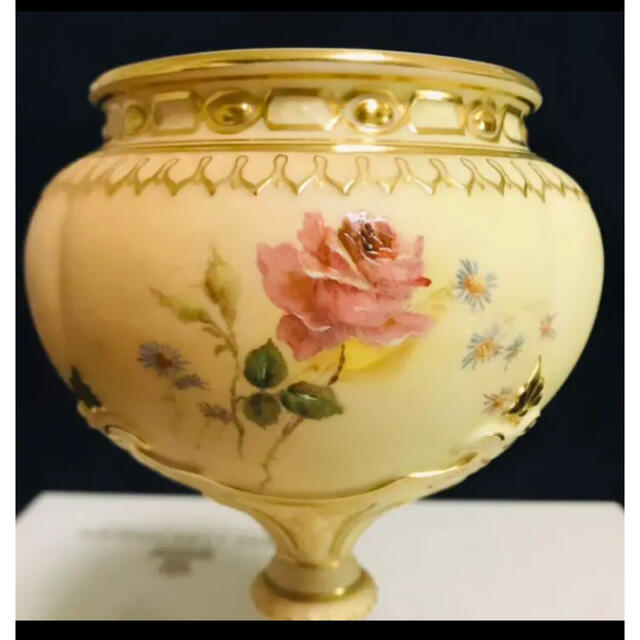 Royal Worcester(ロイヤルウースター)のロイヤルウースター  ブラッシュアイボリー　ポプリポット インテリア/住まい/日用品のキッチン/食器(食器)の商品写真