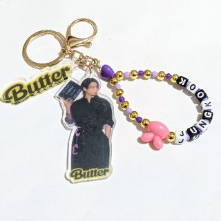 ボウダンショウネンダン(防弾少年団(BTS))の💜BTS ビーズネーム付き アクリル キーホルダー /Jungkook💜グク(キーホルダー)