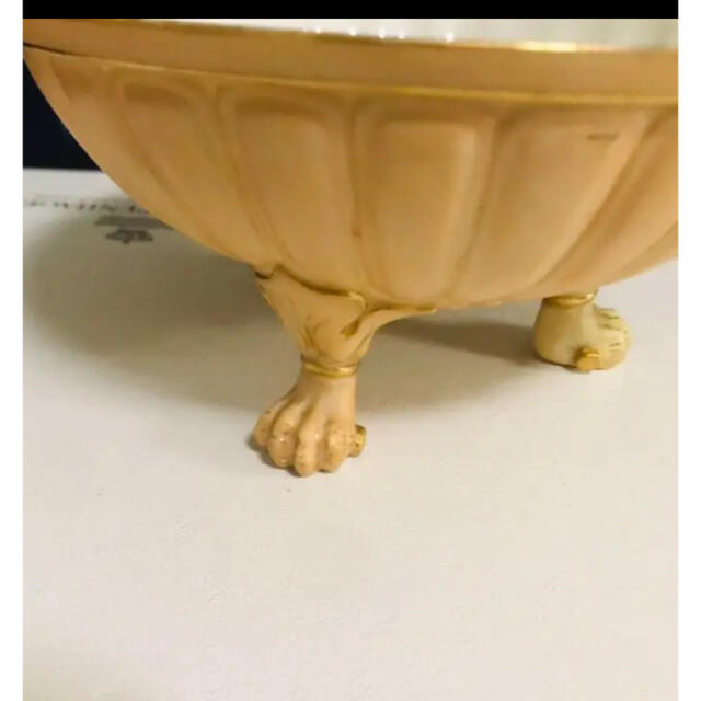 Royal Worcester(ロイヤルウースター)のロイヤルウースター  ブラックアイボリー　透かしポプリポット インテリア/住まい/日用品のキッチン/食器(食器)の商品写真