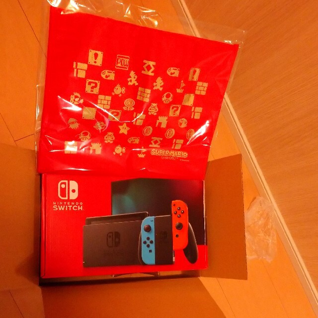 値下げ 新品 ニンテンドースイッチ 本体ネオン プレゼントバック付き