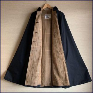 バーバリー(BURBERRY)の【希少デザイン】　BURBERRY プローサム　ロングポンチョ　ケープ(ポンチョ)