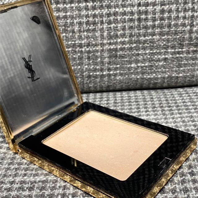 Yves Saint Laurent Beaute(イヴサンローランボーテ)の専用 コスメ/美容のベースメイク/化粧品(フェイスパウダー)の商品写真