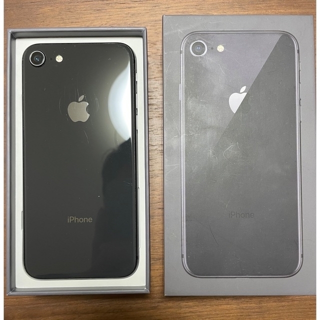 iPhone 8 スペースグレー 256 GB SIMフリー