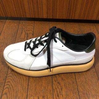 【美品】Onitsuka Tiger オニツカタイガー デレシティ　25.0cm