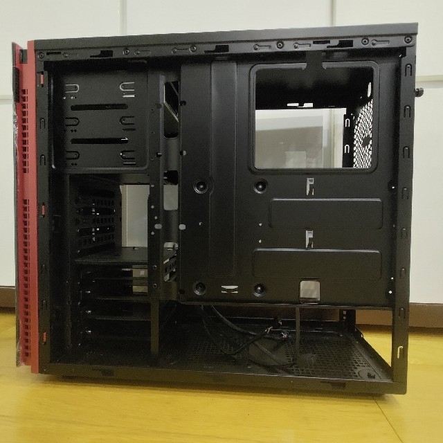 送料込 InWin BWR146 ATXケース DVD書込 キーボード マウス スマホ/家電/カメラのPC/タブレット(PCパーツ)の商品写真