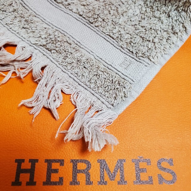 Hermes(エルメス)の☆えまさん専用☆HERMES　ハンドタオル インテリア/住まい/日用品の日用品/生活雑貨/旅行(タオル/バス用品)の商品写真