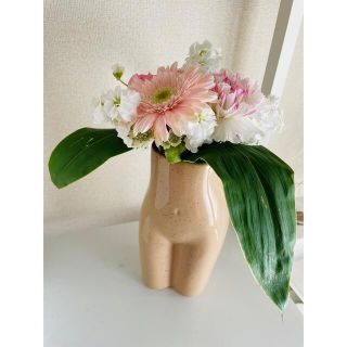 ［Ka様専用］フェミニンシルエット 花瓶(日用品/生活雑貨)