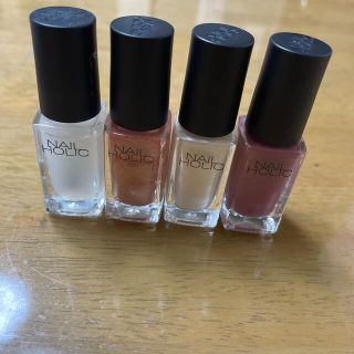 コーセー(KOSE)のNAIL HOLIC 4個セット(マニキュア)