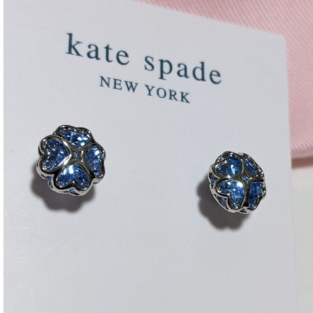 kate spade new york(ケイトスペードニューヨーク)のNEW【新品】kate spadeケイトスペード ピアス（ライトサファイア） レディースのアクセサリー(ピアス)の商品写真