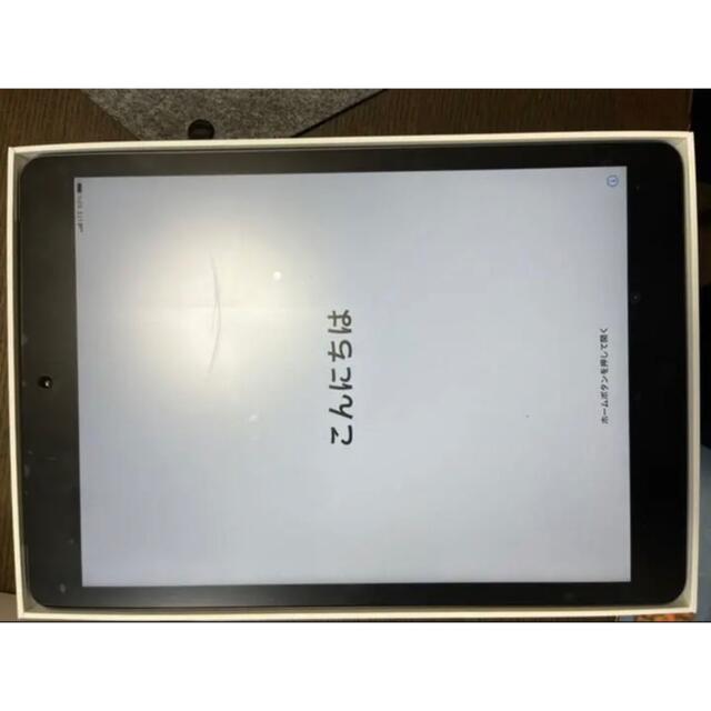 iPad 10.2インチ 第8世代 32GB セルラーモデル