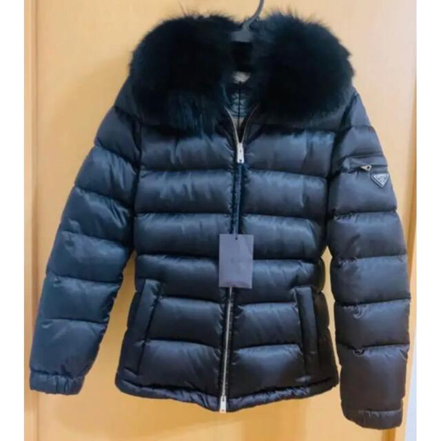 PRADA - 新品未使用❣️タグ付き PRADA プラダ ダウン ブラック PRADA - 新品未使用❣️タグ付き PRADA プラダ ダウン ブラック