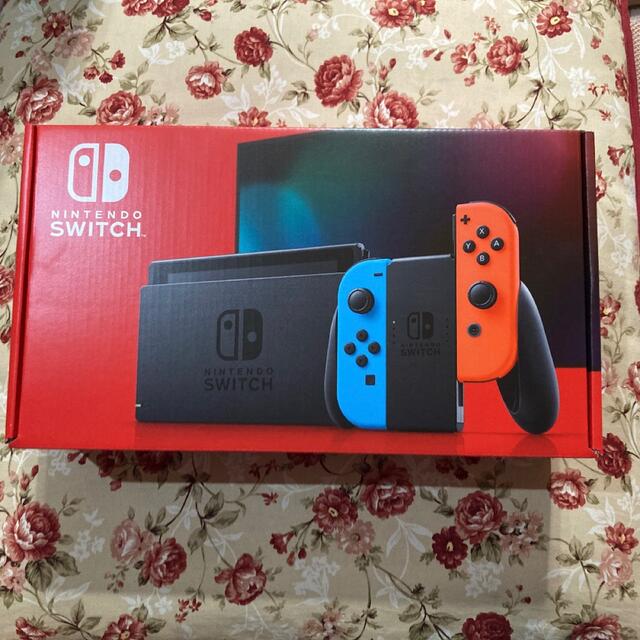 新品　Nintendo Switch1