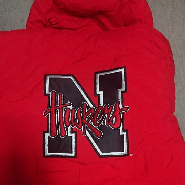 NEBRASKA HUSKERS【L】ネブラスカ大学 スターター XL メンズのジャケット/アウター(ダウンジャケット)の商品写真