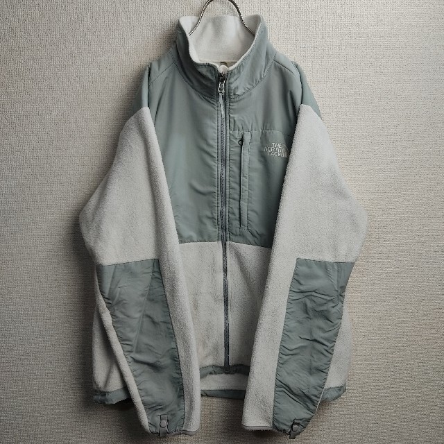 THE NORTH FACE(ザノースフェイス)のA013/THE NORTH FACE ノースフェイス デナリジャケット 白XL レディースのトップス(その他)の商品写真