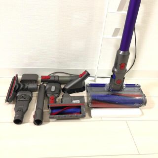 dyson V8 fluffy スタンド付属品7点　まとめ売り　掃除機