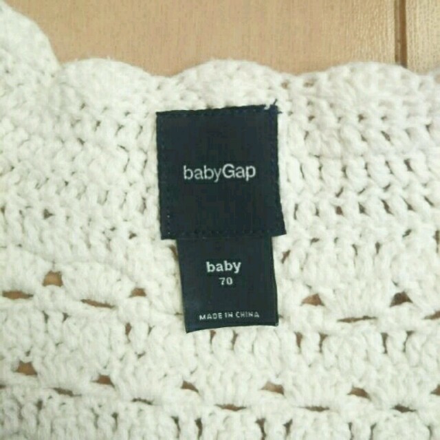 babyGAP(ベビーギャップ)のbabygap 白レースカーディガン キッズ/ベビー/マタニティのベビー服(~85cm)(カーディガン/ボレロ)の商品写真