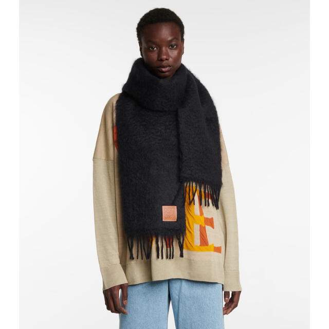 LOEWE - 希少!新品未使用!大人気ロエベ マフラー ブラックの通販 by