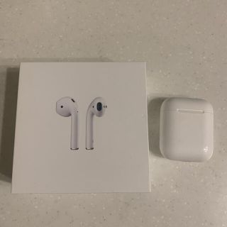 アップル(Apple)のApple AirPods 充電ケース　アイポッツ(ヘッドフォン/イヤフォン)