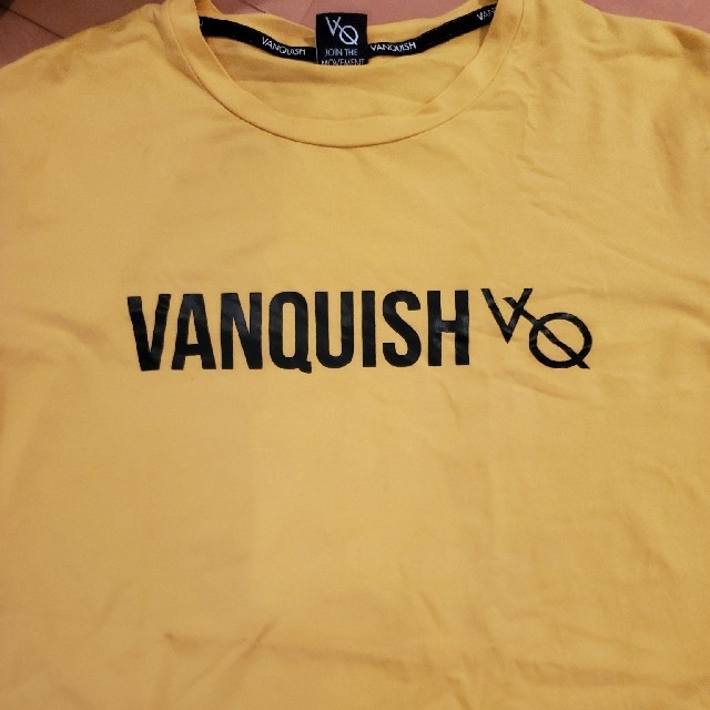 VANQUISH(ヴァンキッシュ)のyuta様専用　VANQUISH TRIUMPH YELLOW Tシャツ メンズのトップス(Tシャツ/カットソー(半袖/袖なし))の商品写真
