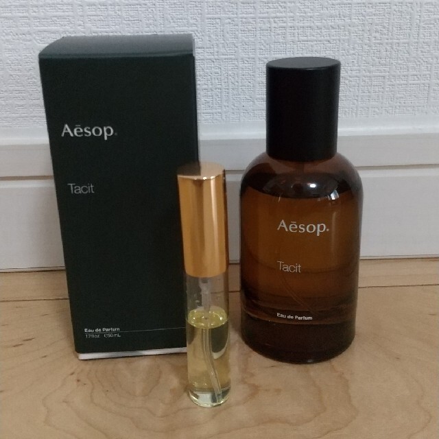 Aesop(イソップ)のイソップ Aesop  tacit  タシット EDP 4ml コスメ/美容の香水(ユニセックス)の商品写真