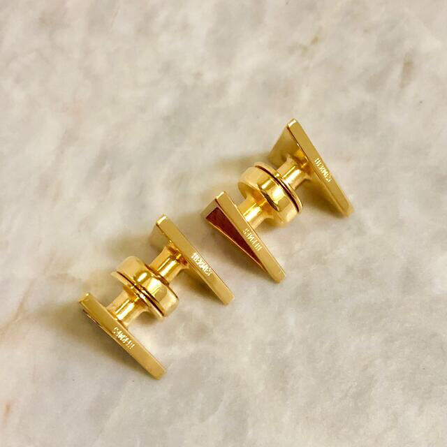 エルメス カフス リザード レザー 革 レッド 金 トライアングル ボタン