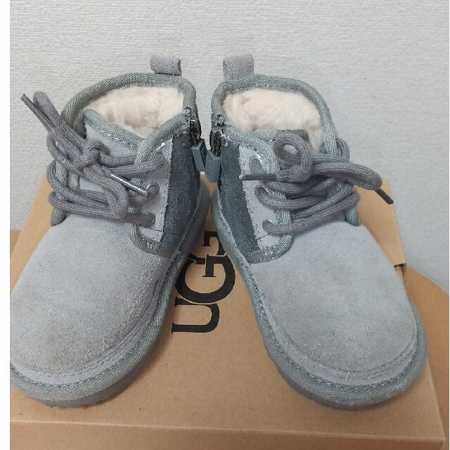 UGG(アグ)のUGG キッズ  ブーツ 14cm グレー キッズ/ベビー/マタニティのベビー靴/シューズ(~14cm)(ブーツ)の商品写真