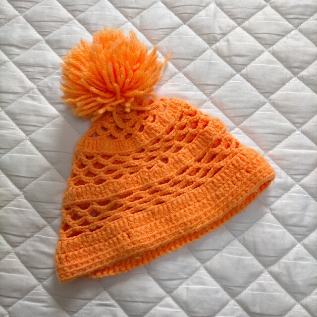 古着 ニット帽 オレンジ used レディースの帽子(ニット帽/ビーニー)の商品写真
