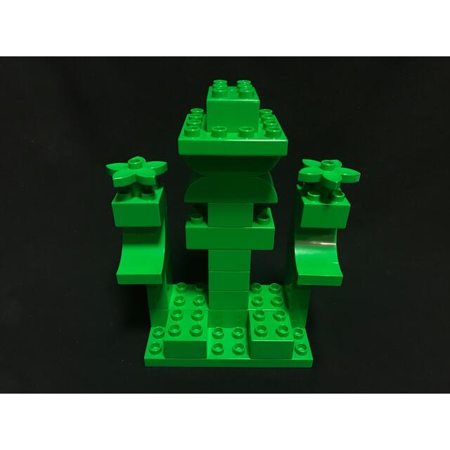 Lego(レゴ)のデュプロ 緑 グリーン 基礎 ロング 花 反り カーブ 拡張用ブロックセット エンタメ/ホビーのおもちゃ/ぬいぐるみ(その他)の商品写真