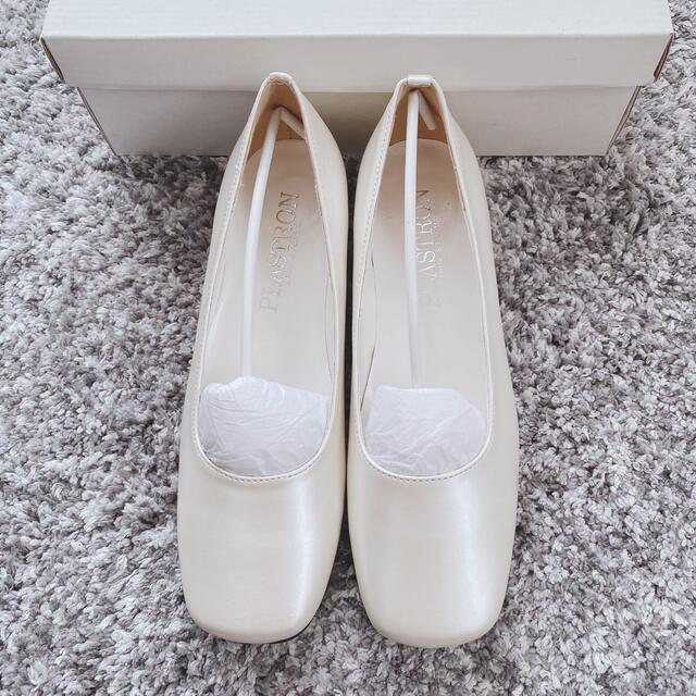 ウエディングシューズ　ホワイト　結婚式　新婦 レディースの靴/シューズ(バレエシューズ)の商品写真