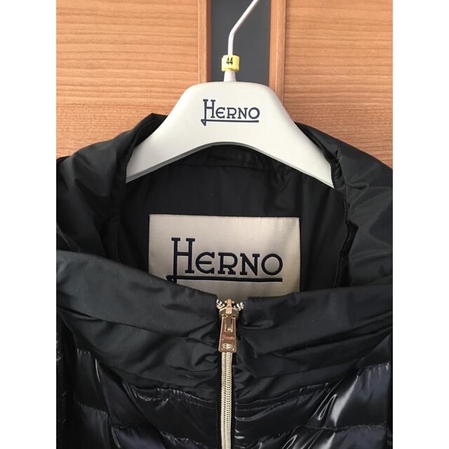 在庫限品 Herno ヘルノ ダウンコート ダウンジャケット ust-essx.com