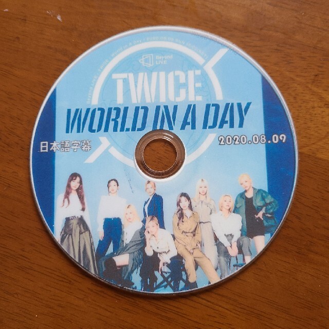 Waste(twice)(ウェストトゥワイス)のTWICE WORLD IN A DAY  エンタメ/ホビーのCD(K-POP/アジア)の商品写真