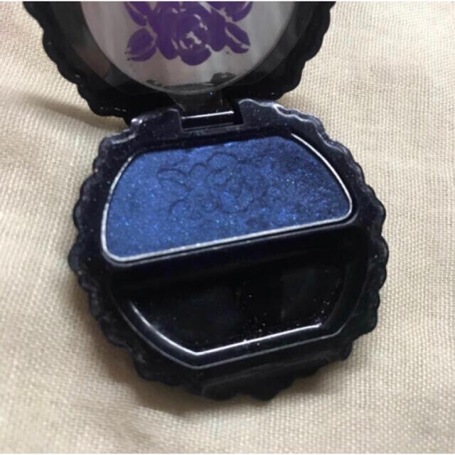 ANNA SUI(アナスイ)の値下げしました！残量多いです！ANNA SUI アイシャドウ コスメ/美容のベースメイク/化粧品(アイシャドウ)の商品写真