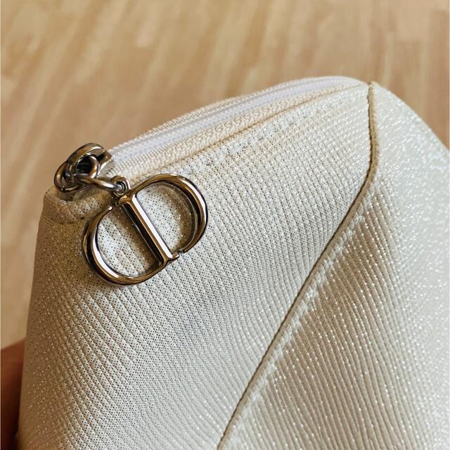 【新品未使用】Dior ディオール ポーチ ノベルティ ホワイトラメ レディースのファッション小物(ポーチ)の商品写真