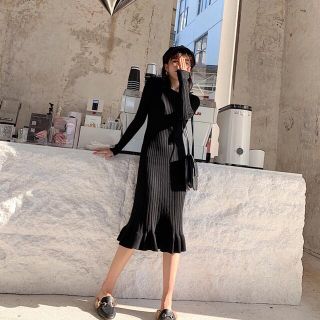 【新品】ブラック黒ロングワンピース長袖ニット冬服リブ編み