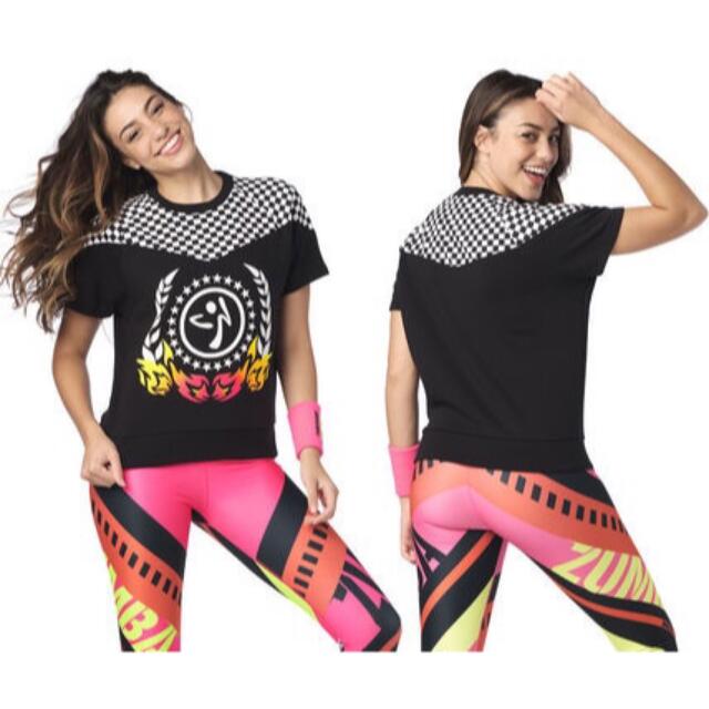 Zumba(ズンバ)の新品　ZUMBA Zumba ズンバ Short Sleeve Pullover レディースのトップス(トレーナー/スウェット)の商品写真