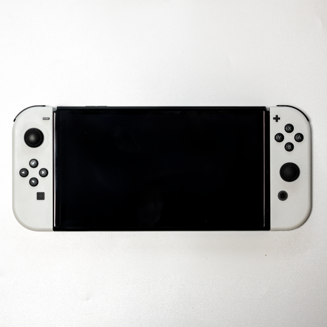 任天堂 スイッチ 有機ELモデル ホワイト 本体 Switch  エンタメ/ホビーのゲームソフト/ゲーム機本体(家庭用ゲーム機本体)の商品写真