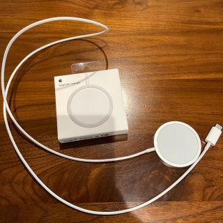 アップル(Apple)のALPPLE MagSafe充電器 MHXH3AM/A(バッテリー/充電器)