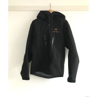 アークテリクス(ARC'TERYX)のArc'teryx Alpha SV Jacket ブラックS(マウンテンパーカー)