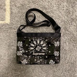 シュプリーム(Supreme)の🔽値下げ🔽Supreme21ss Bandana Tarp Side Bag(ショルダーバッグ)