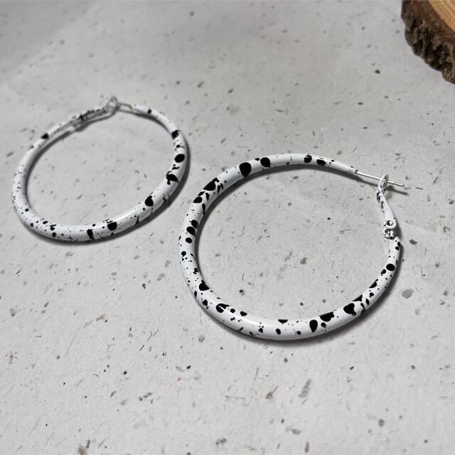 FREAK'S STORE(フリークスストア)の■ splash paint mat hoop pierce レディースのアクセサリー(ピアス)の商品写真