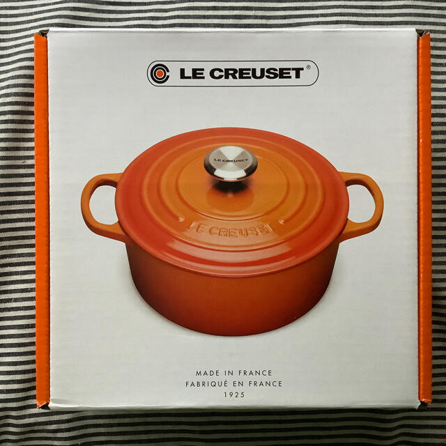 LE CREUSET(ルクルーゼ)の【ルクルーゼジャポン正規品】ココットロンド 20センチ クールミント インテリア/住まい/日用品のキッチン/食器(鍋/フライパン)の商品写真