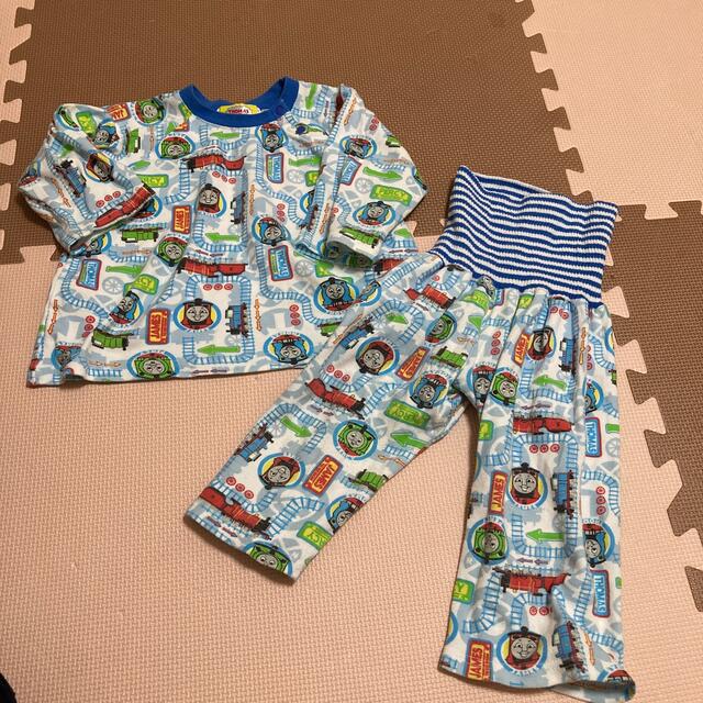 トーマス　パジャマ　長袖　90センチ キッズ/ベビー/マタニティのキッズ服男の子用(90cm~)(パジャマ)の商品写真