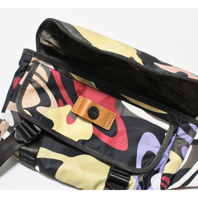 Vivienne Westwood(ヴィヴィアンウエストウッド)の《ヴィヴィアンウエストウッド》新品 大きめサイズ ボディバッグ プレゼントにも メンズのバッグ(ボディーバッグ)の商品写真