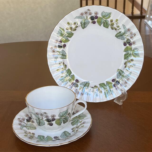 Royal Worcester(ロイヤルウースター)の【美品】ロイヤルウースター★ラヴィニア★トリオ インテリア/住まい/日用品のキッチン/食器(食器)の商品写真