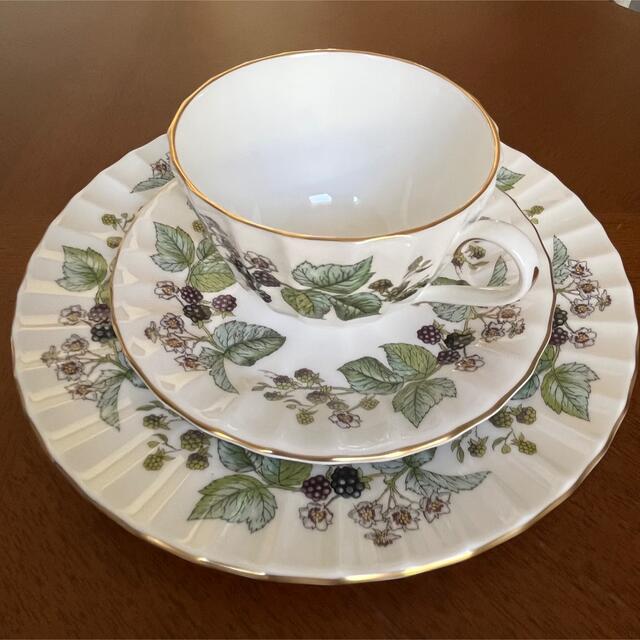 Royal Worcester(ロイヤルウースター)の【美品】ロイヤルウースター★ラヴィニア★トリオ インテリア/住まい/日用品のキッチン/食器(食器)の商品写真