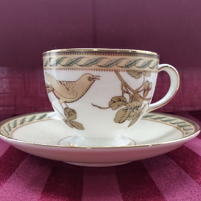 WEDGWOOD - ウェッジウッド ゴールデンバード カップ&ソーサー WEDGWOOD - ウェッジウッド ゴールデンバード カップ&ソーサー