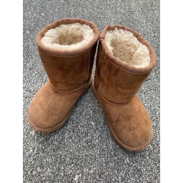 UGG(アグ)のUGG ムートンブーツ　14㎝ キッズ/ベビー/マタニティのベビー靴/シューズ(~14cm)(ブーツ)の商品写真