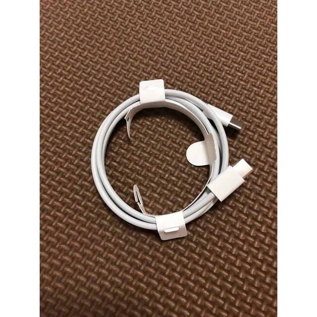 Apple(アップル)のApple 純正 USB-C ケーブル スマホ/家電/カメラのスマートフォン/携帯電話(その他)の商品写真